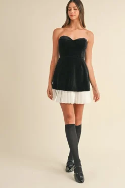 Mini Black Sweetheart Velvet Dresses With Pleated Skirt