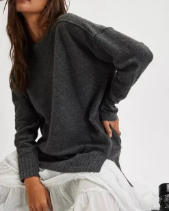 Phoebe Pullover in Grey